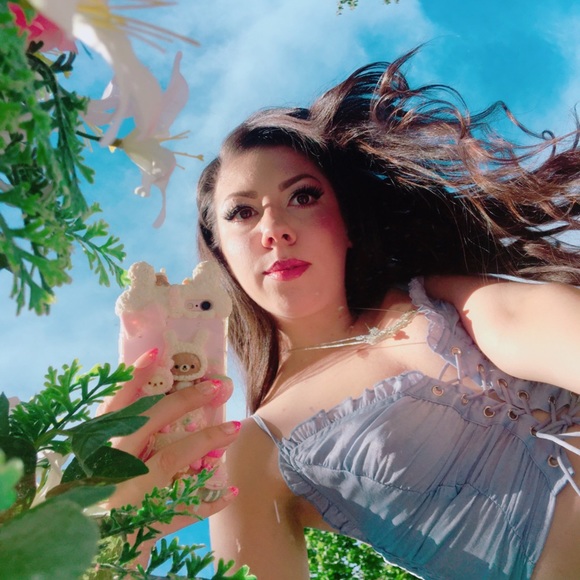 Meet your Posher, Hannah - Picture 11 of 13